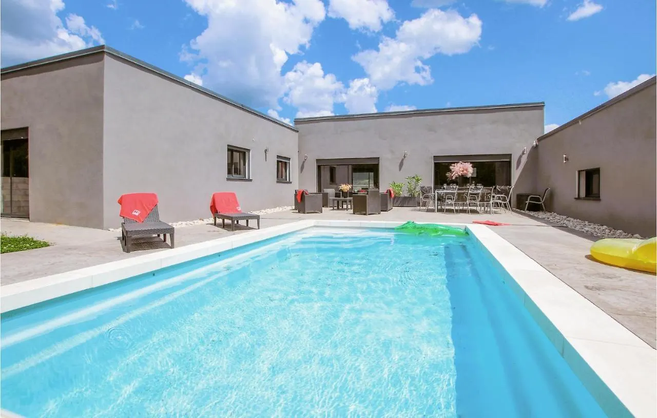 Nice Home In Lussas With Outdoor Swimming Pool Dom wakacyjny